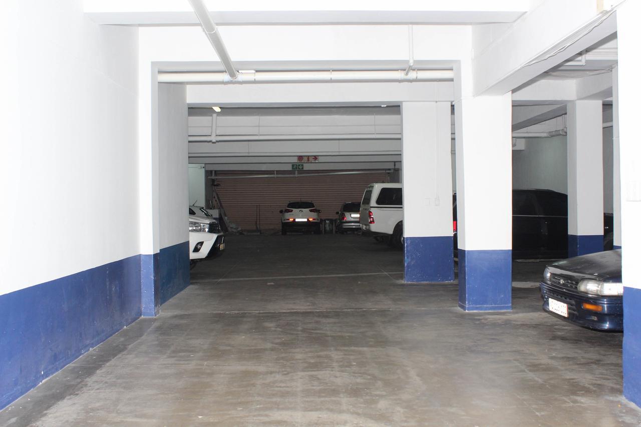 Bayside Hotel & Self Catering 110 West Street Durban Esterno foto